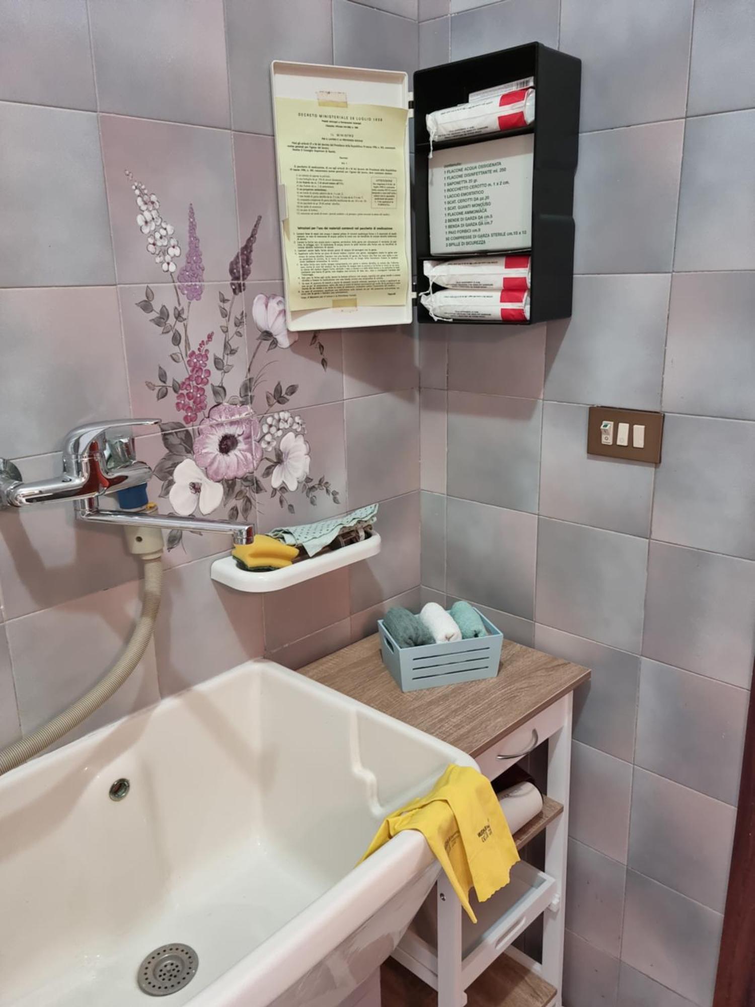 Casa Di Mamma Lägenhet Godrano Exteriör bild