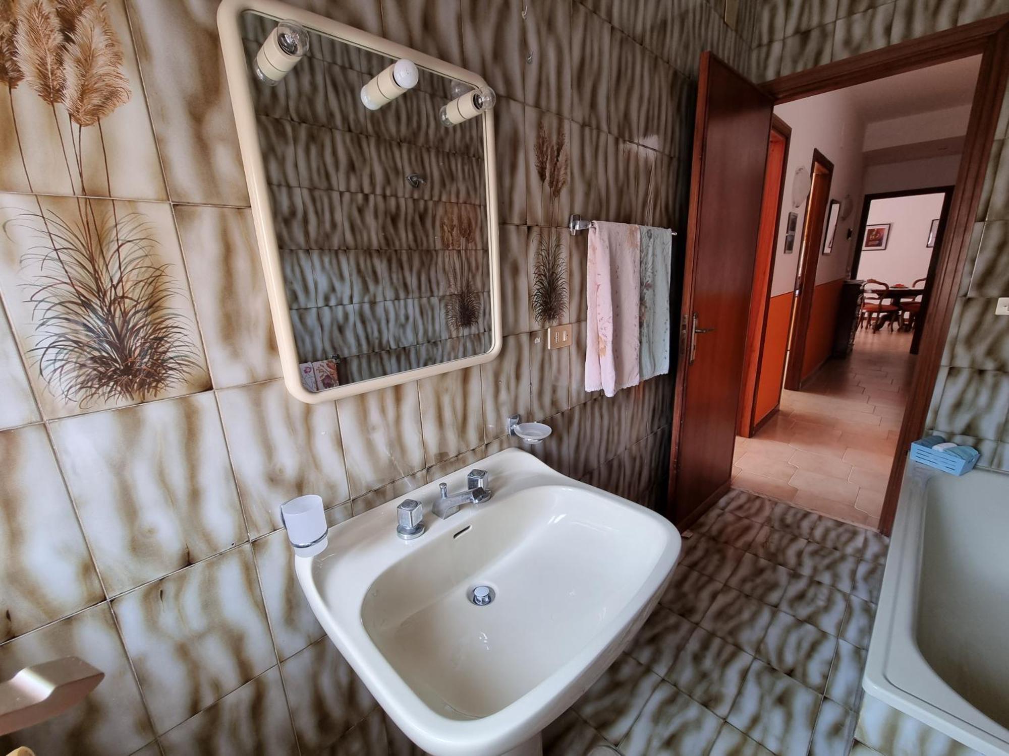 Casa Di Mamma Lägenhet Godrano Exteriör bild